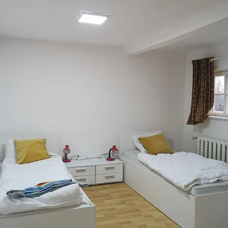 Familientreff Im Gruenen Mit Tennisplatz Holiday home